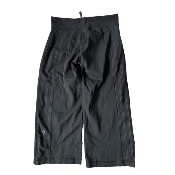 Lululemon Pin Stripe Wide Leg Cropped Yoga Lounge Pant - Picture 3 of 9